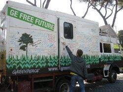 bus greenpeace ogm