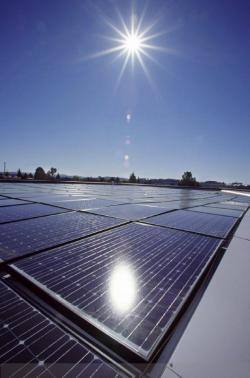 india energia solare produzione