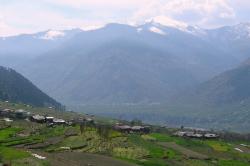 himalayan ski village manali india