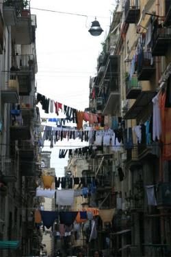 strade napoli bucato