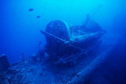 nave sommersa
