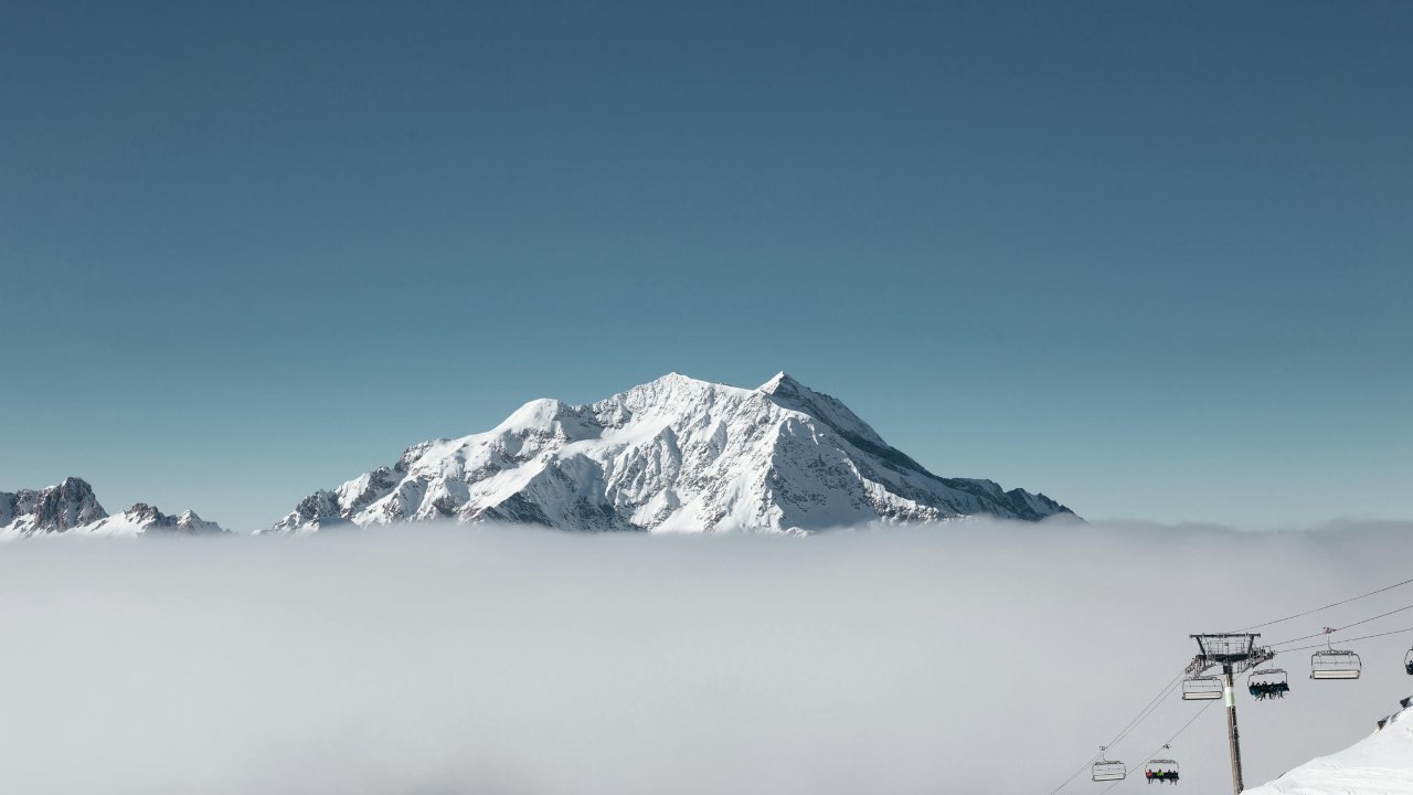 montagna ghiaccio neve - pexels- terranauta