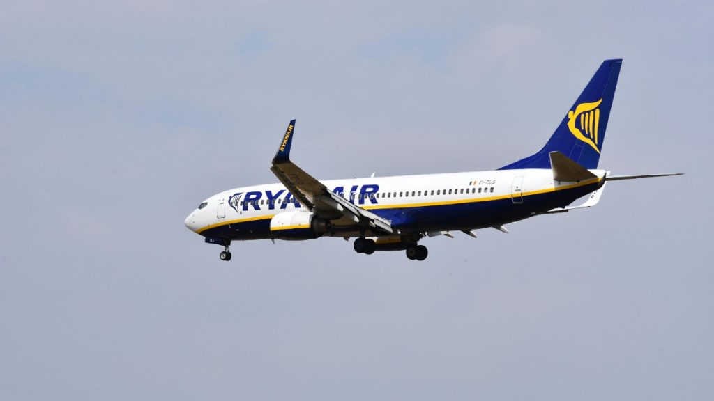 Nuova regola a bordo Ryanair (pexels.com) - terranauta.it
