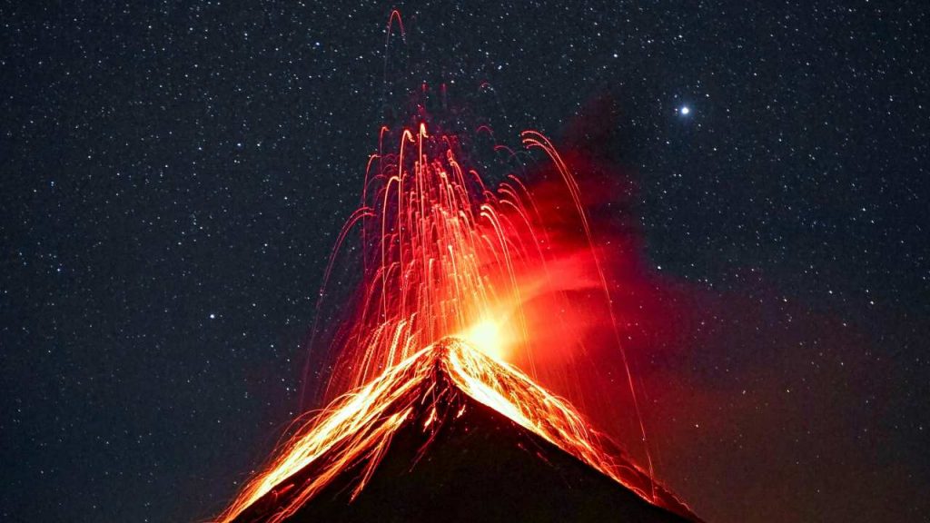 Vulcano in eruzione