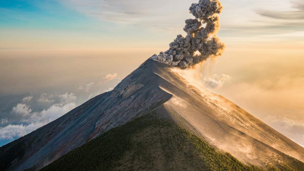 Vulcano - pexels - terranauta