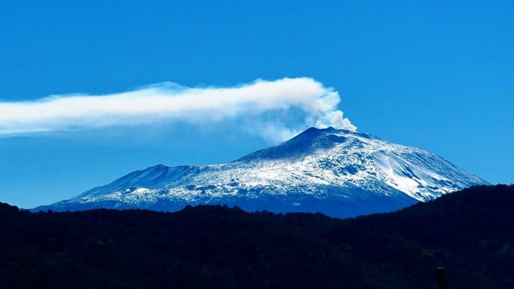 Non c’è solo l’Etna: in Sicilia c’è un altro vulcano ancora più grande | La scoperta viene alla luce