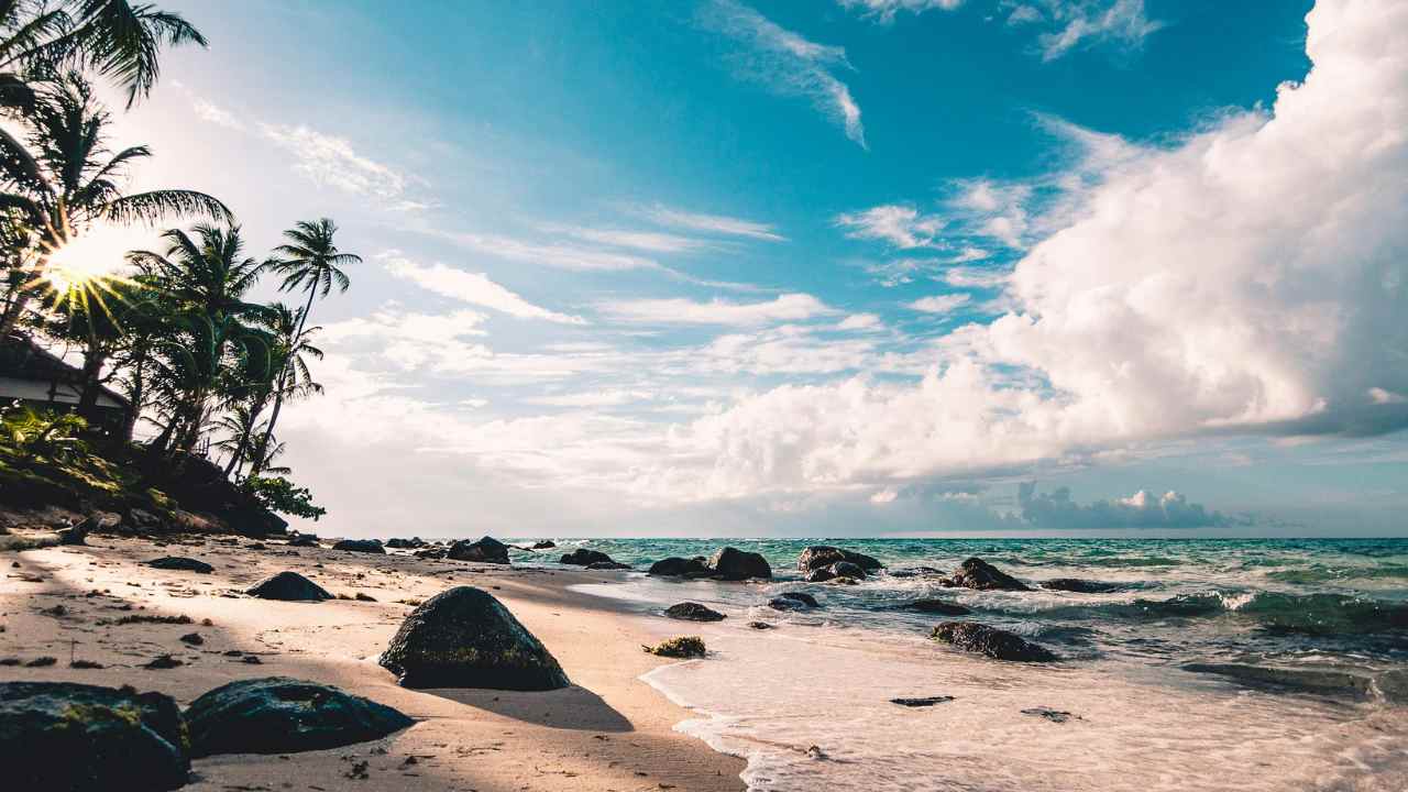 Ultimi giorni di estate, il mare più bello che puoi avere | Fatti almeno un ultimo bagno