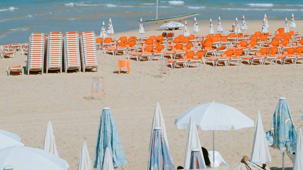 Veneto, ribassi all’ultimo secondo nei lidi: si cerca di evitare la desolazione a Ferragosto
