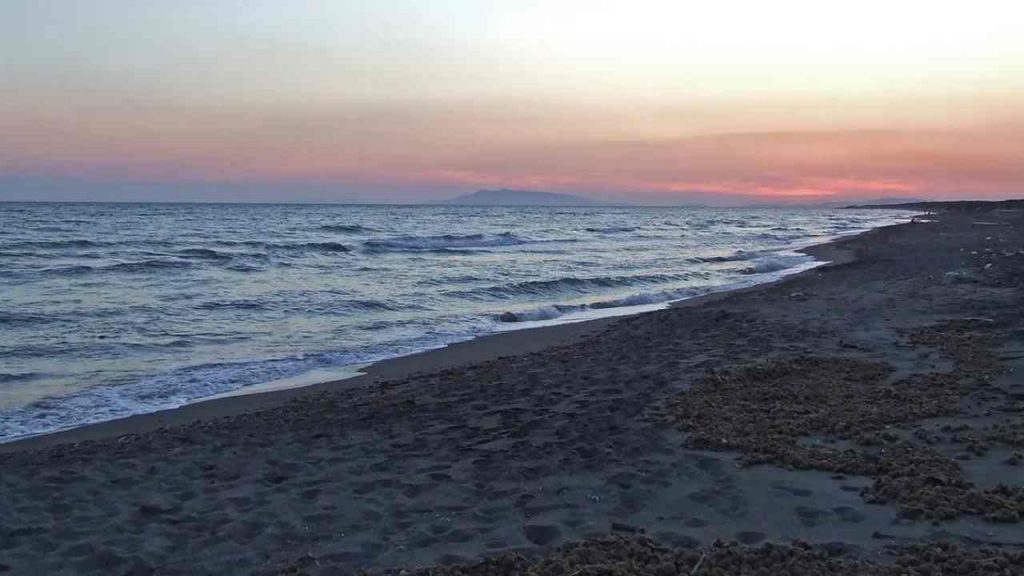 Nuovo evento per l’ambiente sabato 27 a Campo di Mare | In tantissimi pronti a ripulire la spiaggia