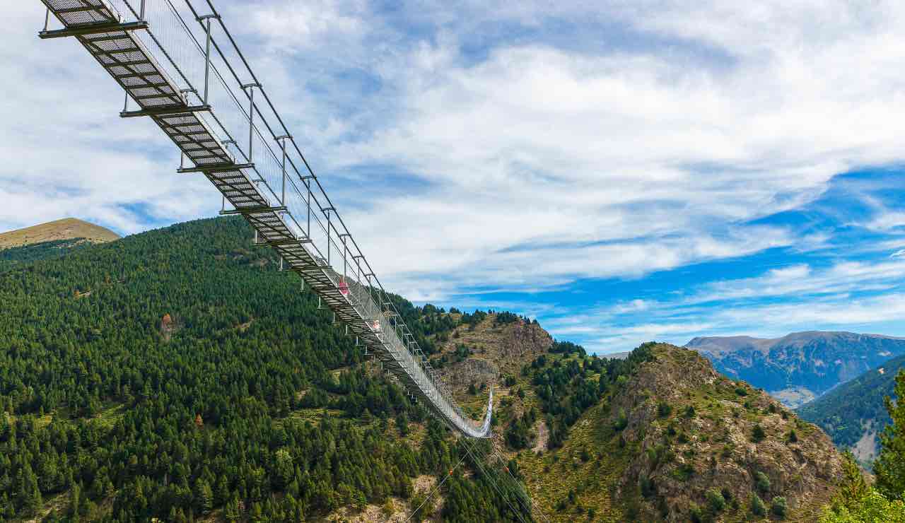 ponte tibetano - pexels - terranauta