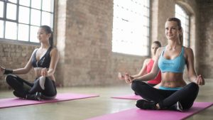 posizione relax yoga - pexels- terranauta