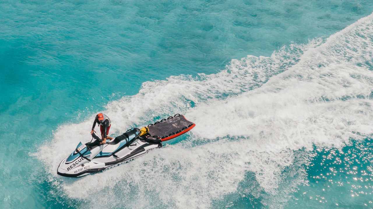 Grosseto, ritrovato il cadavere di un sub disperso nel mare delle Formiche | Indagini in corso